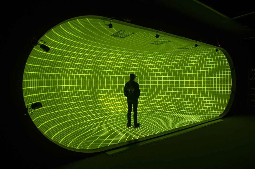 Man in 3d imaging chamber