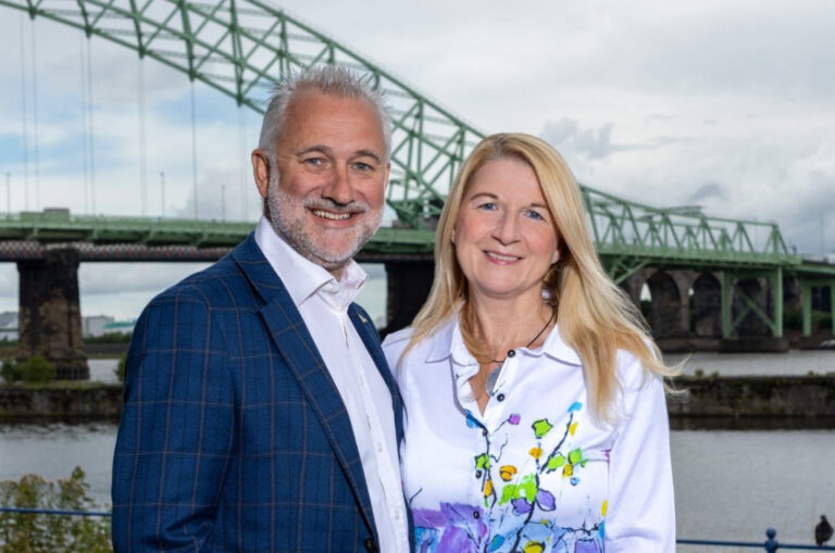 Jonathan and Emma Guy 2021 Andrew Collier Photograpahy. Taken nr Runcorn Bridge