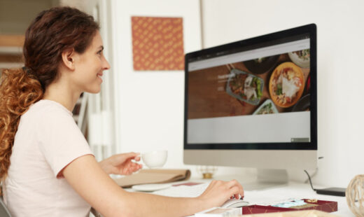 Technical On-page SEO blog lady on Mac